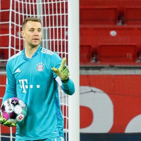Die Beziehungen zwischen Neuer und Nübel sind beschädigt. Einige Spieler von Bayern unterstützen den Torwart.